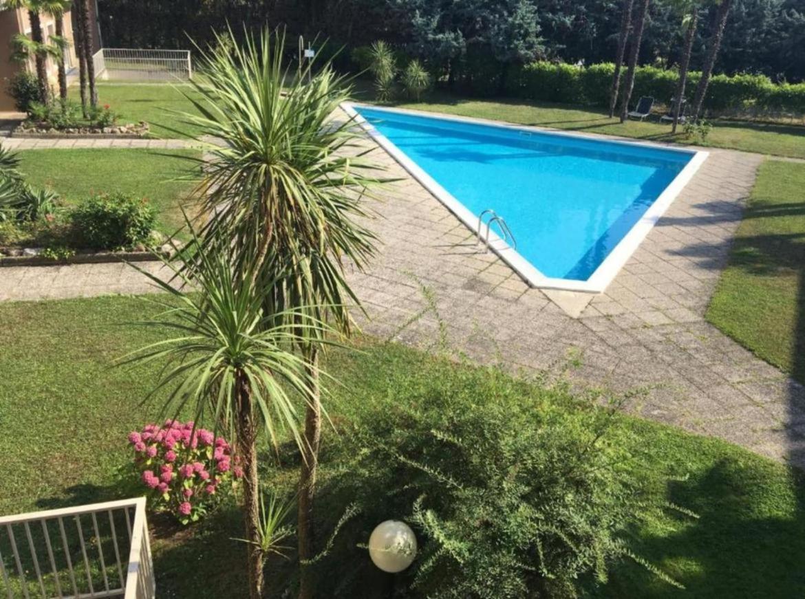 Ferienwohnung Gold Garda Desenzano Desenzano del Garda Exterior foto